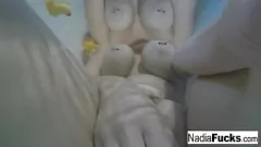 Play Nadia White's Bubbly Bath Time with Duckies & Pussy Play
