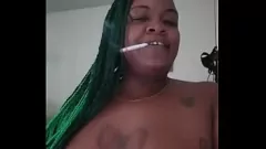 Riproduci Fumare ebano caldo bbw in bdsm sigarette fetish