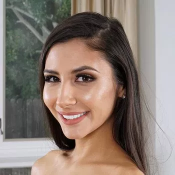 Pornoster Gianna Dior
