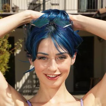 Bintang porno Jewelz Blu